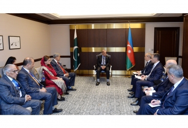 Azerbaiyán y Pakistán firman un memorando de entendimiento sobre la cooperación en el ámbito del comercio