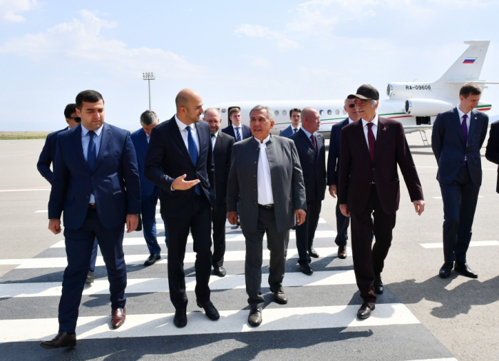   Le président de la République du Tatarstan entame une visite en Azerbaïdjan  