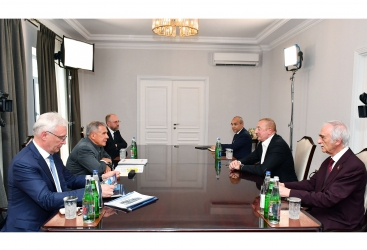   El Presidente de Azerbaiyán se reúne con el Jefe de la República de Tataristán  