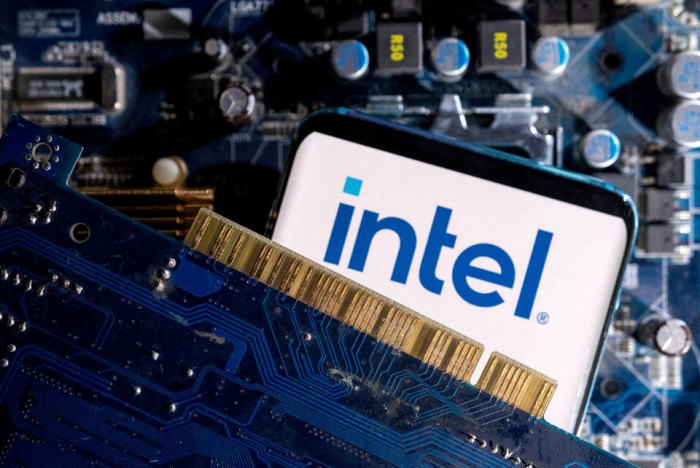 Berlin to sign agreement with Intel after chip plant talks