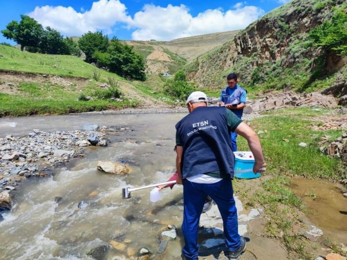 Söyüdlü kəndində kompleks ekoloji monitorinqlər davam edir  
