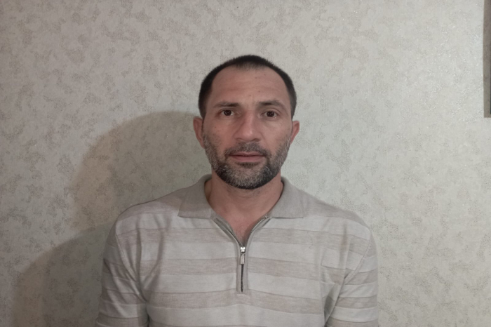 Əmisinin evindən yarım milyonluq pul oğurlayan şəxs tutulub