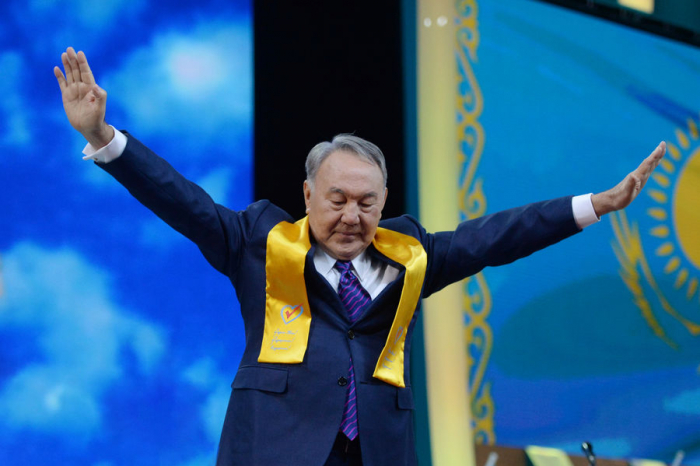 Nazarbayev Qazaxıstanda daha bir neçə postunu itirib