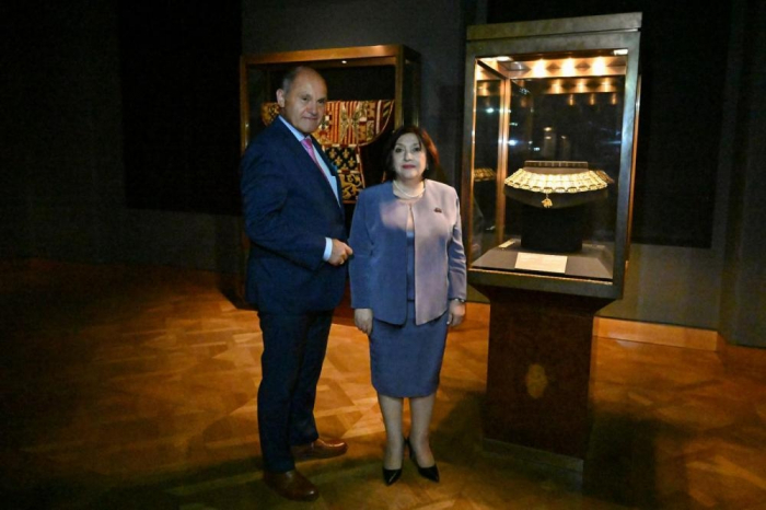 Azerbaijani parliamentary speaker visits Imperial Treasury Museum in Vienna