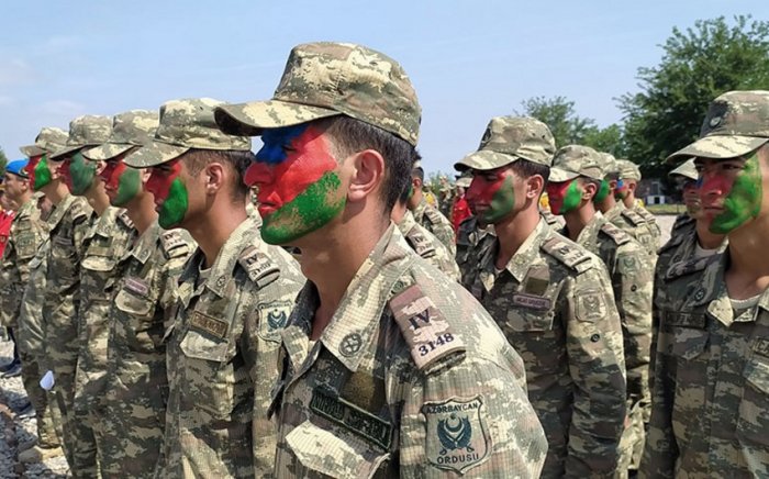 "Komando başlanğıc kursu"nun növbəti buraxılış mərasimi olub