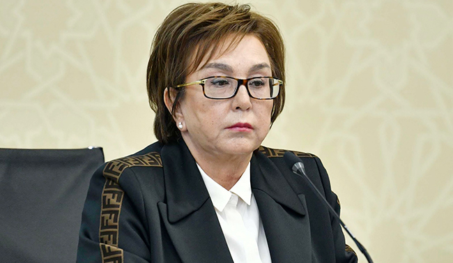    "Əlimə keçəndən şirniyyat hazırlayırdım" -    Məleykə Abbaszadə       