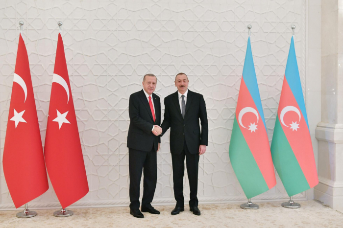   Se realiza la ceremonia oficial de bienvenida para el presidente de Türkiye  