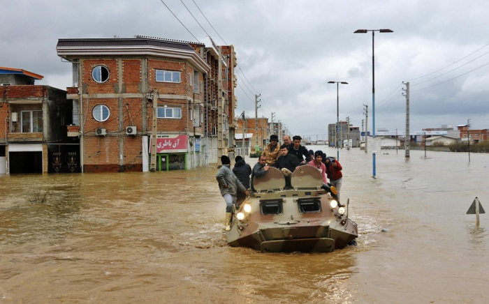   Ərdəbildə daşqınlar,    7 nəfər ölüb     
   