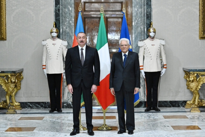   Le président Ilham Aliyev félicite son homologue italien  