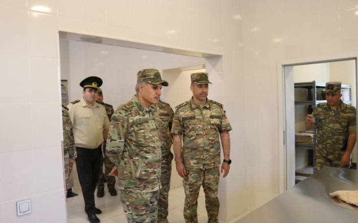 Hərbi prokuror işğaldan azad olunmuş ərazilərdə hərbçilərlə görüşüb
