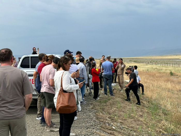 International travelers get familiar with demining process in Azerbaijan’s Aghdam