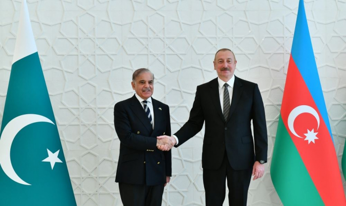 President Ilham Aliyev, Pakistani PM make press statements