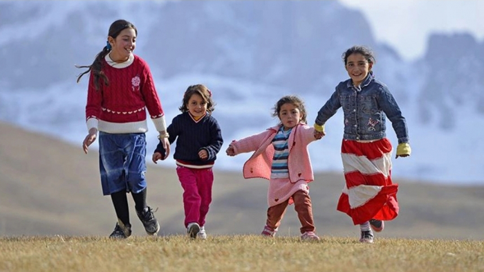    Dünyadakı qaçqın uşaqların sayı açıqlanıb   