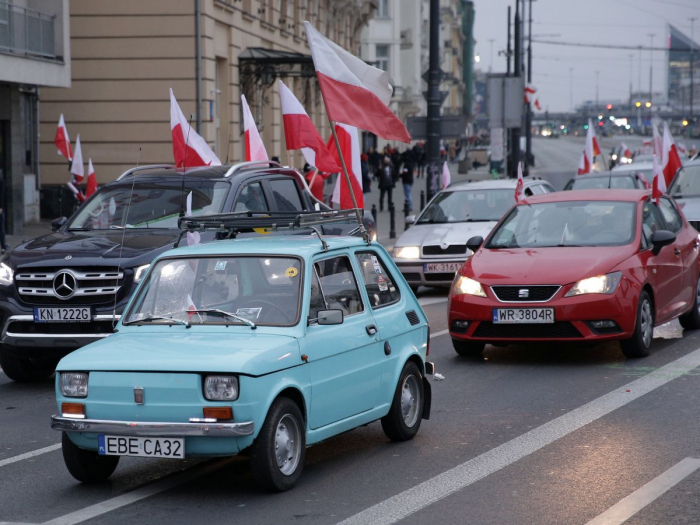 UE : La Pologne va contester en justice la fin des véhicules thermiques en 2035