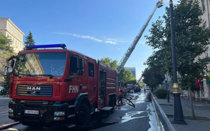  Bakıda binadakı yanğın tam söndürülüb -  YENİLƏNİB-4  