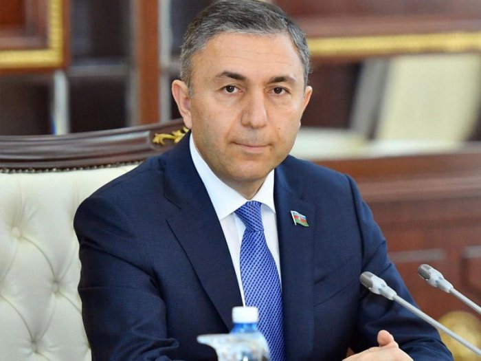    "Azərbaycanda hər 85 nəfərə bir taksi düşür" -    Komitə sədri     