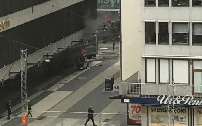 Suède: Un adolescent tué par balle, trois blessés à Stockholm