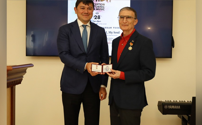    Aziz Sancara medal verildi     
