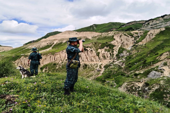 Azerbaijan detained 40 border trespassers last month 