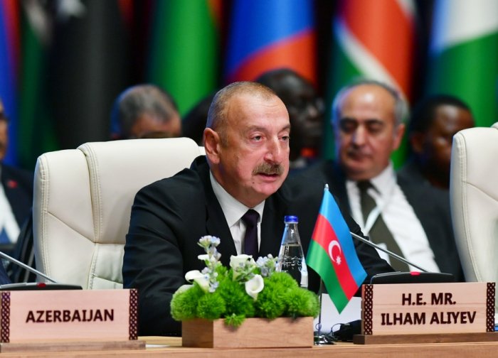       İlham Əliyev Fransada öldürülən yeniyetmədən danışdı      