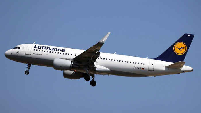   Lufthansa will mit weniger Lack die CO2-Bilanz aufpolieren  