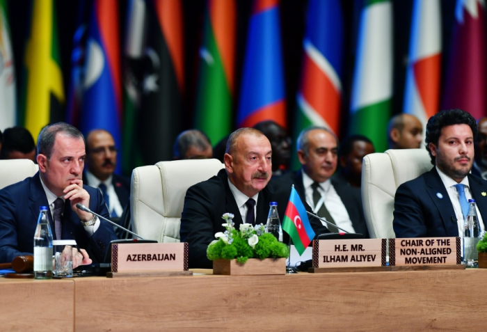   Ilham Aliyev : L