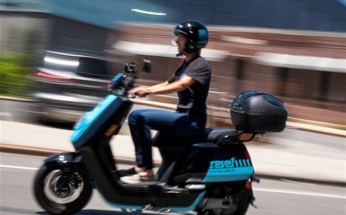 Cərimələnən motosiklet və moped sürücülərinin sayı açıqlanıb  
