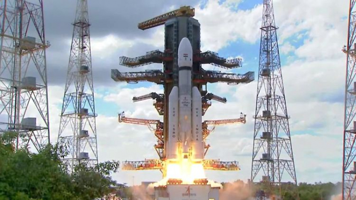   Indische Rakete startet zum Mond  