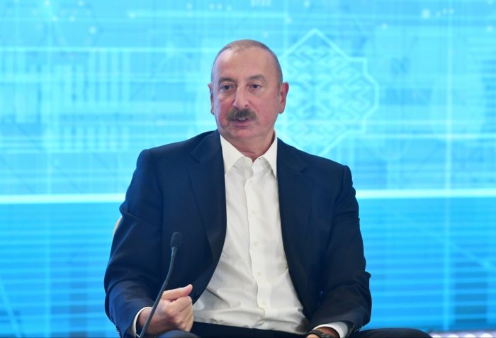       Prezident:    "Əsas vəzifəmiz 8 şəhəri və 100 kəndi yenidən qurmaqdır"   