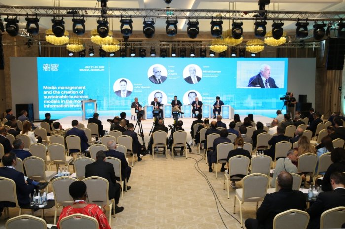    Şuşa Qlobal Media Forumu işini panel müzakirələrlə davam etdirib   