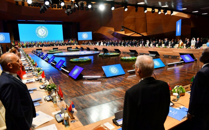   Se celebró la ceremonia de clausura de la reunión ministerial del MNOAL y se adoptó la Declaración de Bakú  