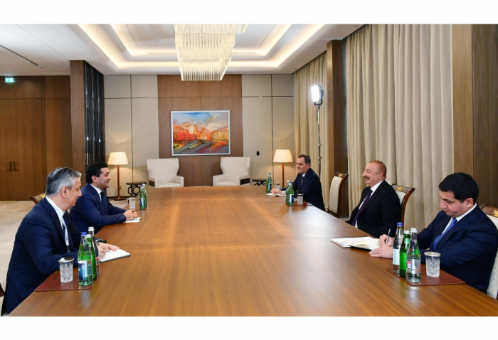 President Ilham Aliyev receives Uzbek foreign minister