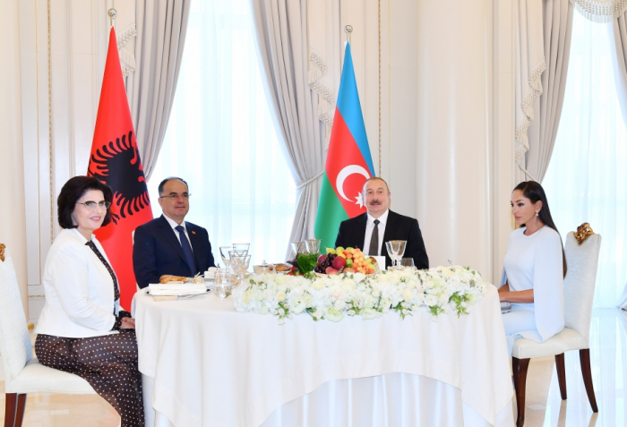 Official lunch hosted in honor of Albanian President in Baku