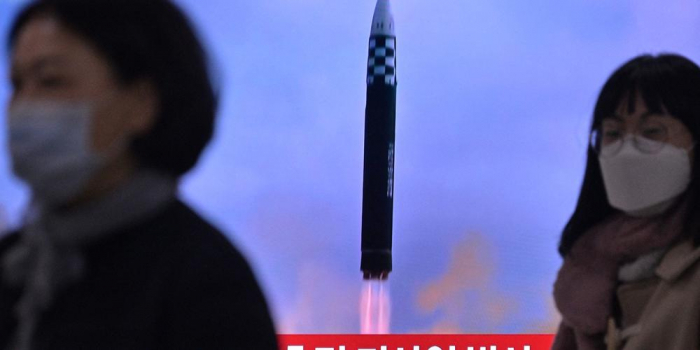 Pyongyang tire deux missiles balistiques de courte portée, selon Séoul