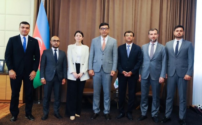 Fərid Qayıbov İƏT Gənclər Forumunun prezidentini qəbul edib