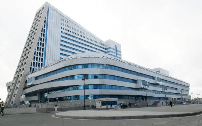    Yeni Klinikaya direktor təyin edilib     
