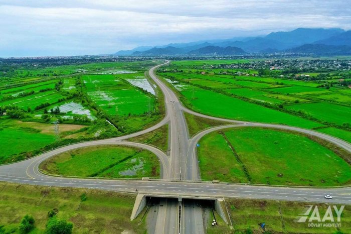 İrana çəkilən yeni yolun və körpünün tikintisi yekunlaşır