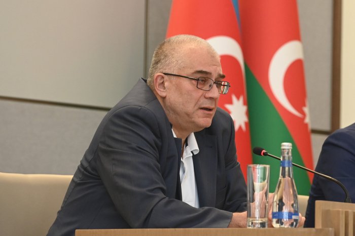       "Laçın yolu Azərbaycanın suveren ərazisinin tərkib hissəsidir"      