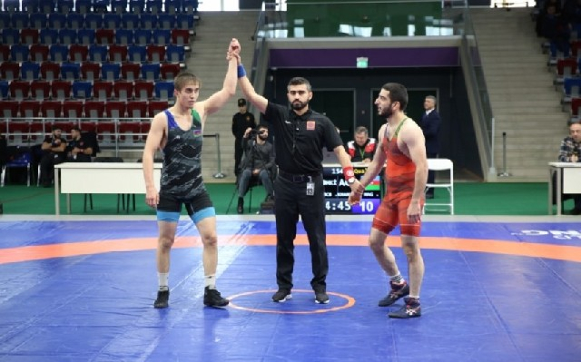  Un lutteur azerbaïdjanais devient champion d