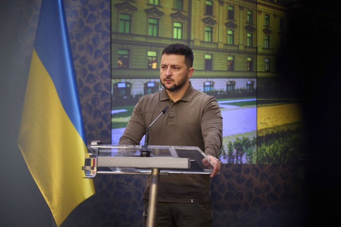   NATO sammitindən əvvəl Zelenskinin nəyə əsəbləşdiyi məlum olub   