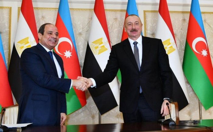    İlham Əliyev misirli həmkarını təbrik edib   