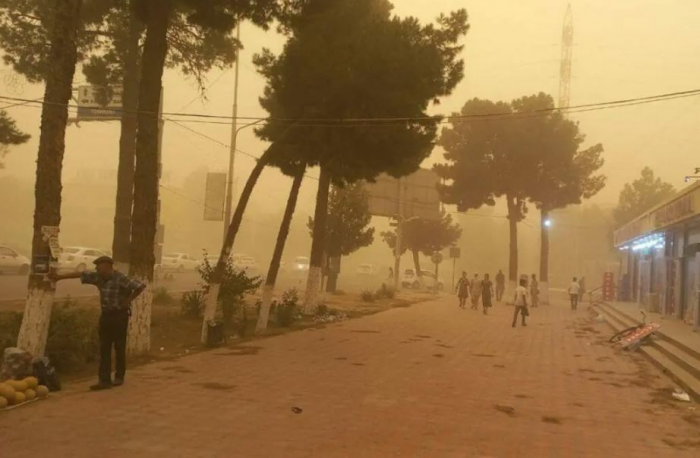 İrandakı mikro toz böhranı  insanları xəstəxanaya üz tutmağa məcbur edir