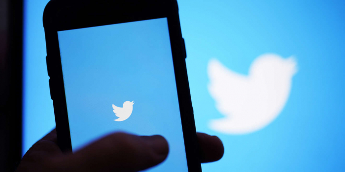 Twitter fait désormais payer les messages privés au-delà d’une certaine limite