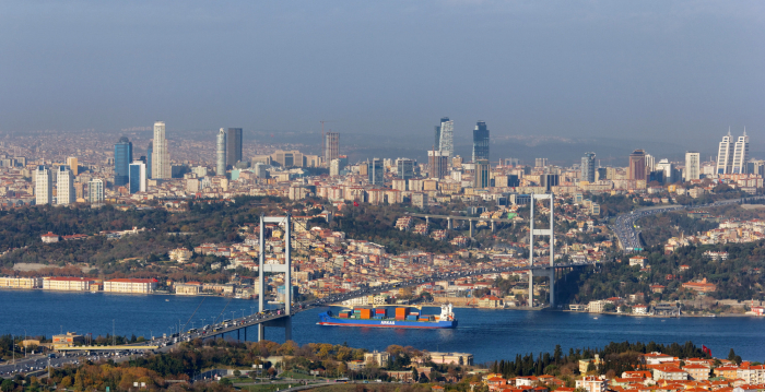 Əcnəbilərin İstanbulda yaşayış icazəsi alması çətinləşəcək