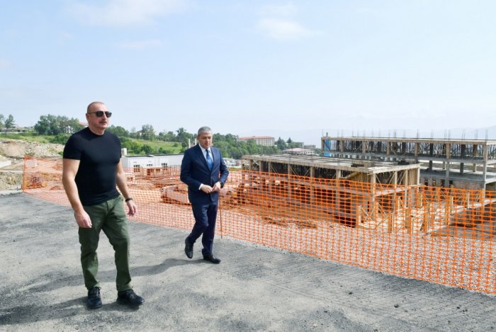    İlham Əliyev Daşaltıda görüləcək işlərlə tanış olub      
