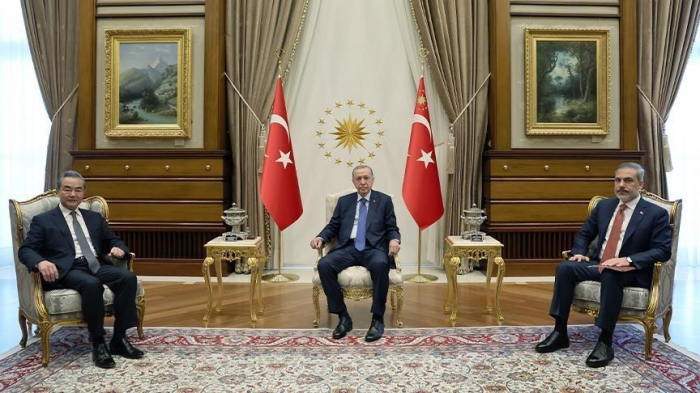 Erdogan et le chef de la diplomatie chinoise discutent des relations bilatérales