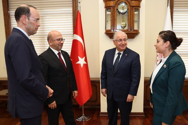    "Türkiyə dost və qardaş ölkələri heç vaxt tək qoymayıb" -    Müdafiə naziri      