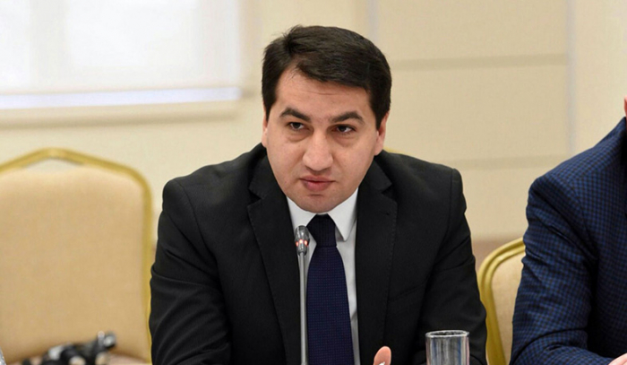     Hikmet Hajiyev:   „Aserbaidschan und Saudi-Arabien versuchen, starke strategische Beziehungen aufzubauen“  