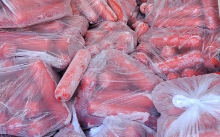 İstehlaka yararsız 3,9 ton kolbasa məhsulları məhv edilib  
