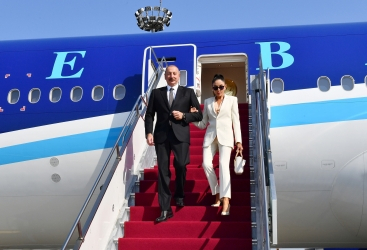  Ilham Aliyev partió rumbo a Hungría 